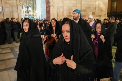 Procesión por el 400 aniversario de la imagen de Nuestra Señora de La Piedad.