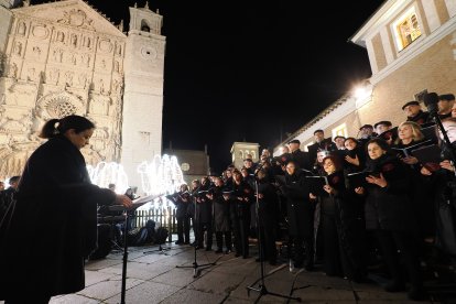 Encendido de las luces de Navidad en la plaza de San Pablo.