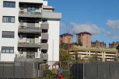 Viviendas en Callejón de La Alcoholera en el terreno que pertenecía a la fábrica de alcoholes y levaduras