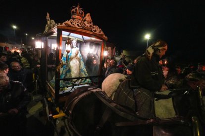 Procesión Virgen de los Pegotes Nava del Rey.