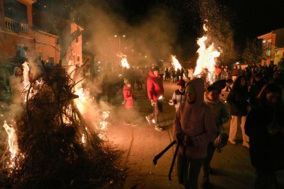 Procesión Virgen de los Pegotes Nava del Rey.