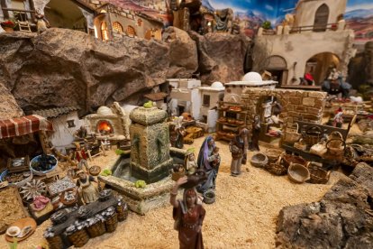 Belén montado por una familia de la calle santiago