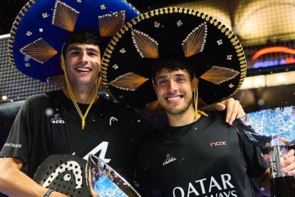 El vallisoletano Arturo Coello y el argentino Agustín Tapia, tras el ogro en Acapulco en 2025.