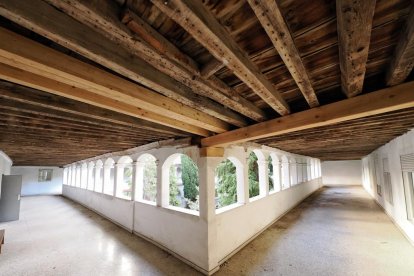 Las monjas de la Concepción muestran la iniciativa de 'Apadrina una viga'