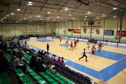 Torneo Internacional Cadete de baloncesto en Íscar