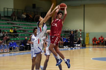 Torneo Internacional Cadete de baloncesto en Íscar