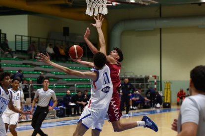 Torneo Internacional Cadete de baloncesto en Íscar