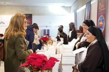 Feria de repostería Dulce Tentación, que se celebra en el vestíbulo principal de las Cortes.