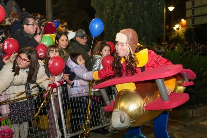 La tradicional 'Cabalgaza' de Papá Noel recorre las calles del centro de Valladolid