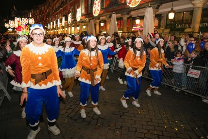 La tradicional 'Cabalgaza' de Papá Noel recorre las calles del centro de Valladolid
