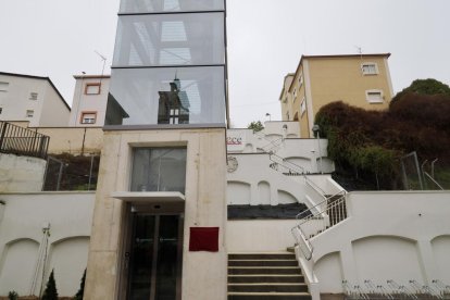Valladolid estrena ascensor en el barrio Girón.