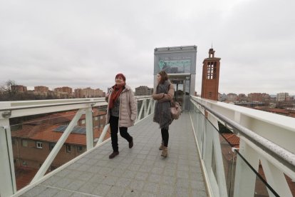 Valladolid estrena ascensor en el barrio Girón.