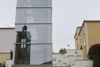 Valladolid estrena ascensor en el barrio Girón.