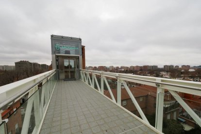 Valladolid estrena ascensor en el barrio Girón.