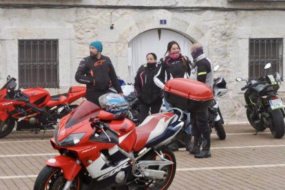 Cabalgata motera en Viloria del Henar