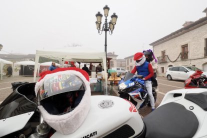 Cabalgata motera en Viloria del Henar