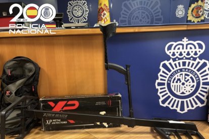 Objetos del grupo criminal intervenidos por la Policía Nacional