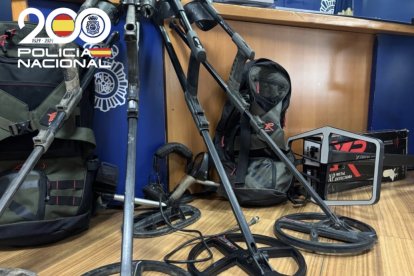 Objetos del grupo criminal intervenidos por la Policía Nacional