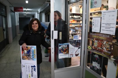 Compras de la premiada del Árbol de los Deseos.