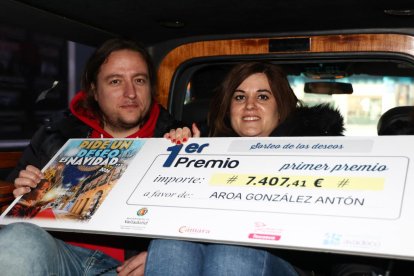 Compras de la premiada del Árbol de los Deseos.