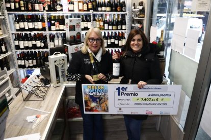 Compras de la premiada del Árbol de los Deseos.