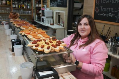Lorena Canillas, encargada del bar Brasería Ruth.