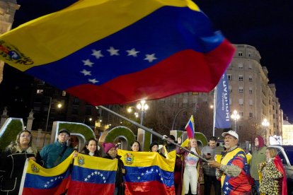 La comunidad venezolana de Valladolid recibe con alegría las noticias de Venezuela