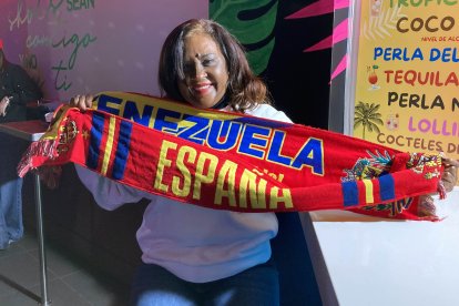 La comunidad venezolana de León recibe con alegría las noticias de Venezuela