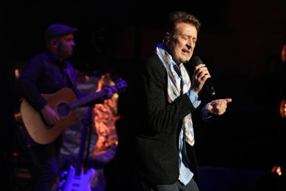 Concierto de Manolo García en el centro cultural Miguel Delibes