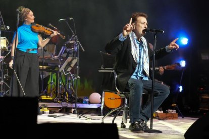 Concierto de Manolo García en el centro cultural Miguel Delibes