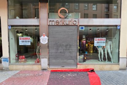 Merkurio, en la calle Mantería.