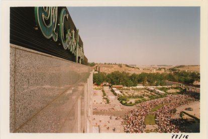 Vista al fondo la plaza Juan de Austria desde el edificio de El Corte Inglés en una imagen de 1992