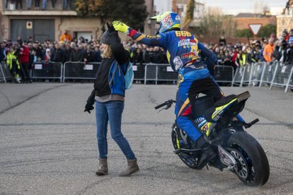 Exhibición en Mojados de stunt y saltos en Pingüinos 2026