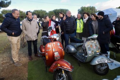 El alcalde de Valladolid, Jesús Julio Carnero, el presidente de la Diputación de Valladolid, Conrado Íscar, y el coordinador general del Club Turismoto, José Manuel Navas.