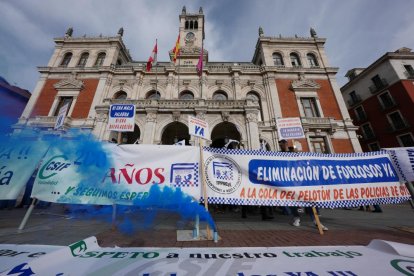 Protesta de la policía local para la mejora de sus condiciones laborales