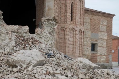 Desplome del ábside de Muriel de Zapardiel (Valladolid)