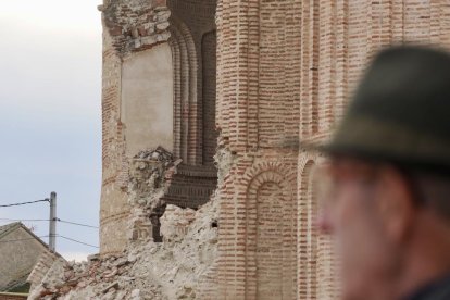Desplome del ábside de Muriel de Zapardiel (Valladolid)