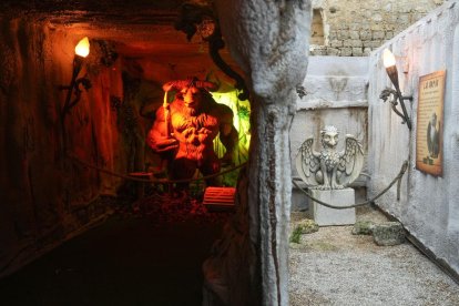 Inauguración del nuevo espacio El Laberinto de Medusa con Juan Villa.