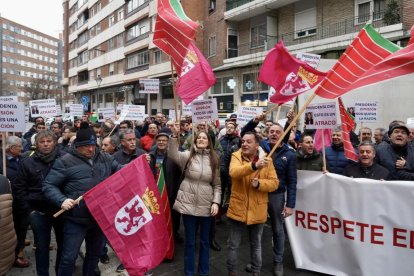 Protestas contra la presidenta de la CHD en Valladolid.