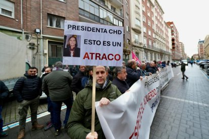 Protestas contra la presidenta de la CHD en Valladolid.