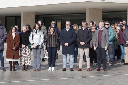 Minuto de silencio en las Cortes (Valladolid) por los fallecidos en el accidente de trenes en Córdoba