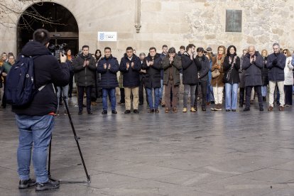 Minuto de silencio en la diputación de Ávila  por los fallecidos en el accidente de trenes en Córdoba