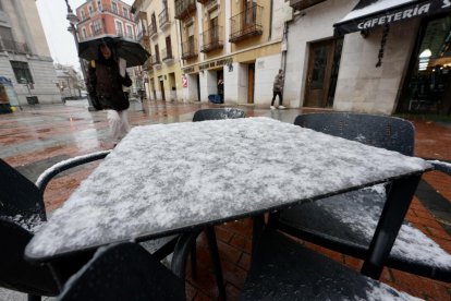 La borrasca Kristin cubre Valladolid capital de nieve
