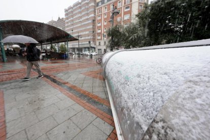 La borrasca Kristin cubre Valladolid capital de nieve