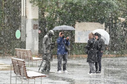 Nieve en Valladolid capital por la borrasca Kristin