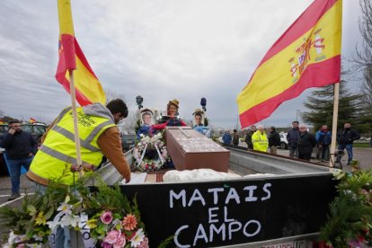 Los tractores toman las calles de Valladolid, en protesta por Mercosur.