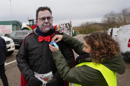 Tractores ya en Valladolid para comenzar la protesta