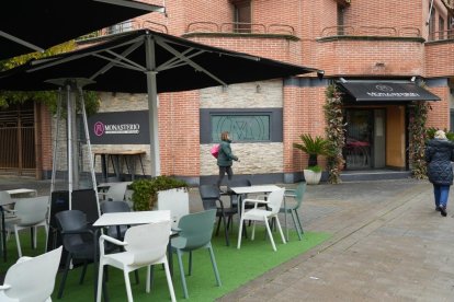 Terraza del Bar Monasterio, en el Camino Viejo de Simancas