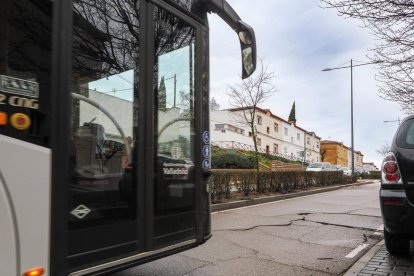 Grietas en la Avenida de las Contiendas