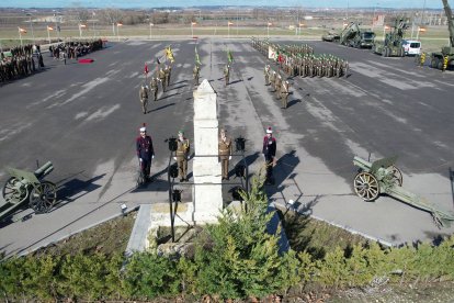Ceremonia Militar Anual de las unidades de la Brigada Logística en la base militar “El Empecinado”, Santovenia de Pisuerga (Valladolid)